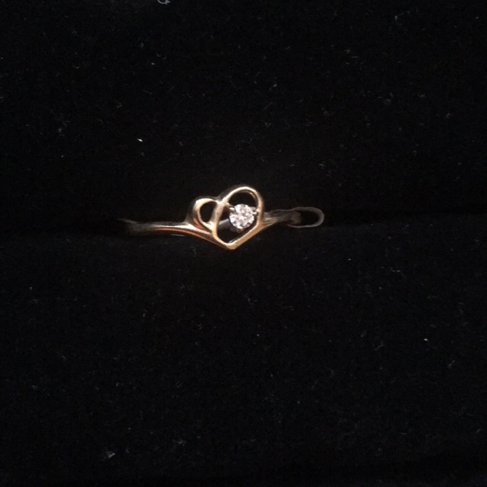 Heart shaped gold ring